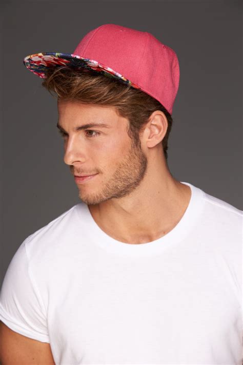 Casquettes homme Taille XS en ligne .